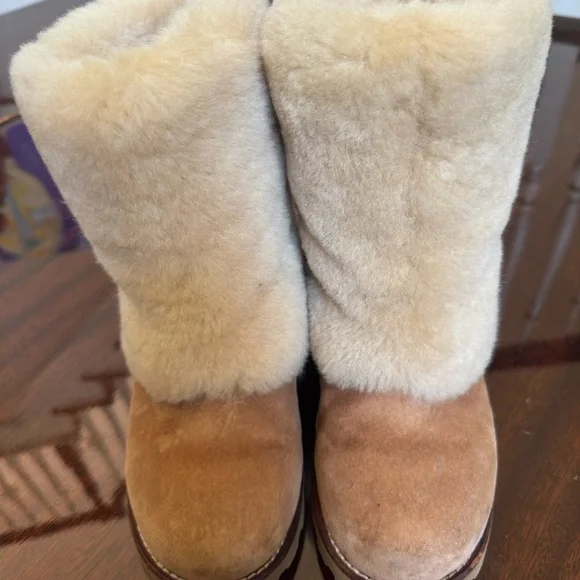 UGG Maylin Shearling Boots - Picture 2 of 9